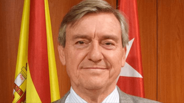 CD1C64C5-546D-427E-A83C-854F2C3F523B